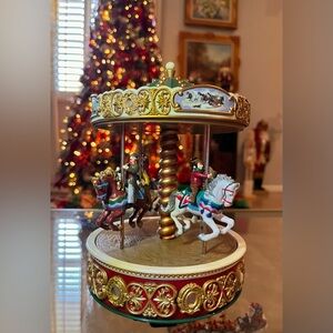 VINTAGE Mr Christmas Holiday Go Round Carousel Merry Go Round Musical